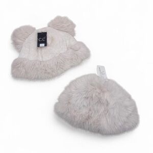 SET OF 2 – Super Soft Faux Fur Bucket Hats! (White/Cream)